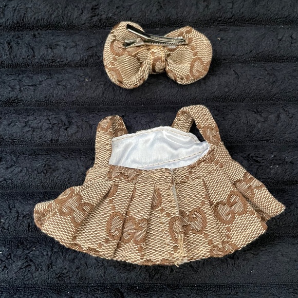 Labubu Outfit - Picture 4 of 4